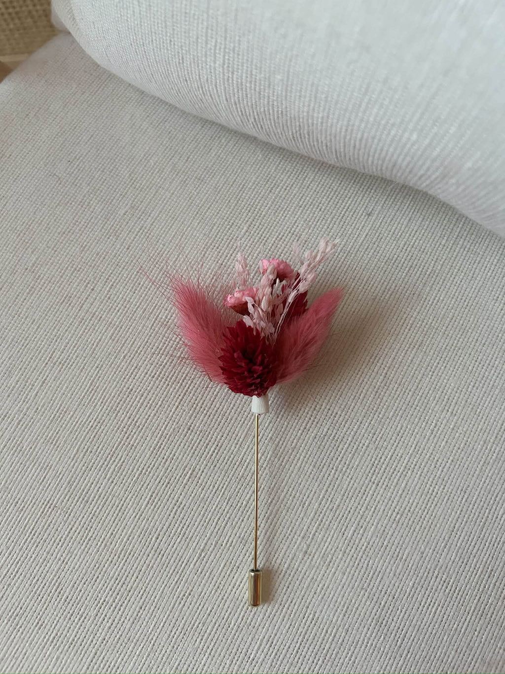 Épingle fibule BISOUS